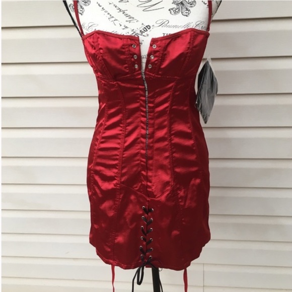 Corset dress - Picture 2 of 4